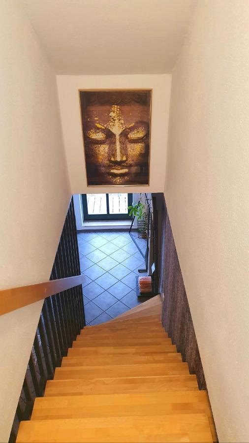 Neustadt-Aussicht - Grosse Wohnung Mit Balkon Dresde Extérieur photo