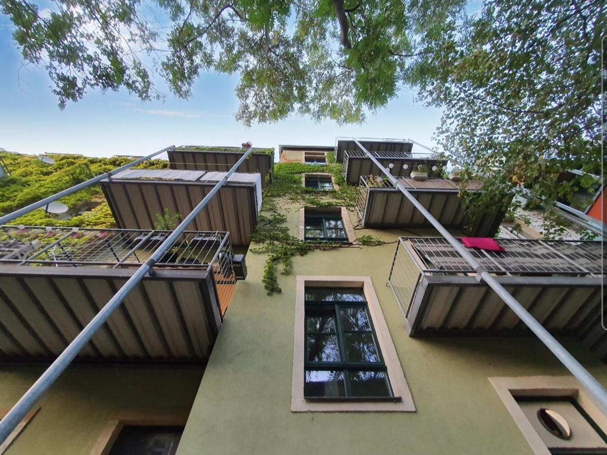 Neustadt-Aussicht - Grosse Wohnung Mit Balkon Dresde Extérieur photo